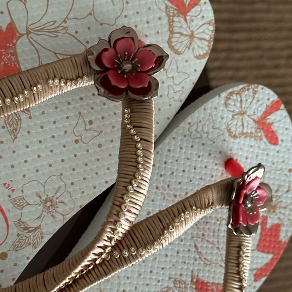 Sandals - Picture 5 of 7